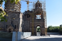 La cattedrale in restauro