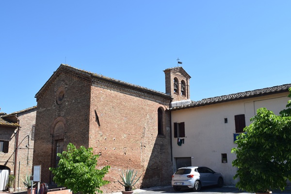 Cuna da fuori: la chiesa