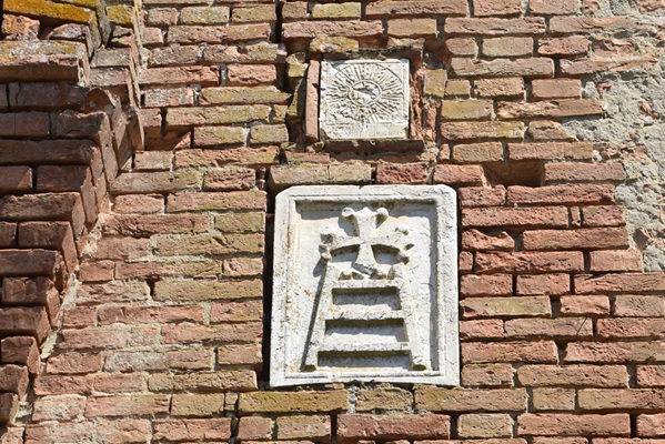 Emblema S.Maria della Scala e trigramma San Bernardino