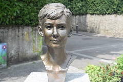 Busto di Audrey Hepburn