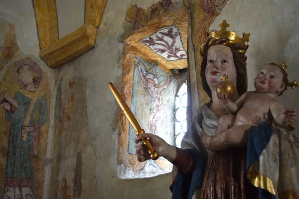 Interno della chiesa