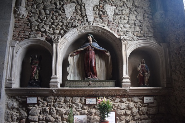 Interno chiesa