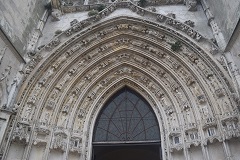 Cathedrale de Saint Pierre, portale