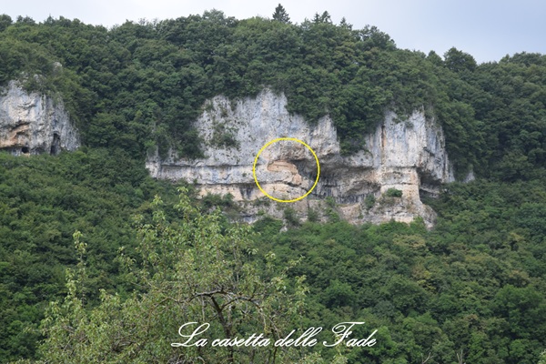 La casetta delle Fade nella parete