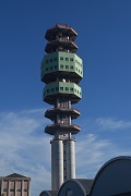 La torre della Telecom vista da vicino